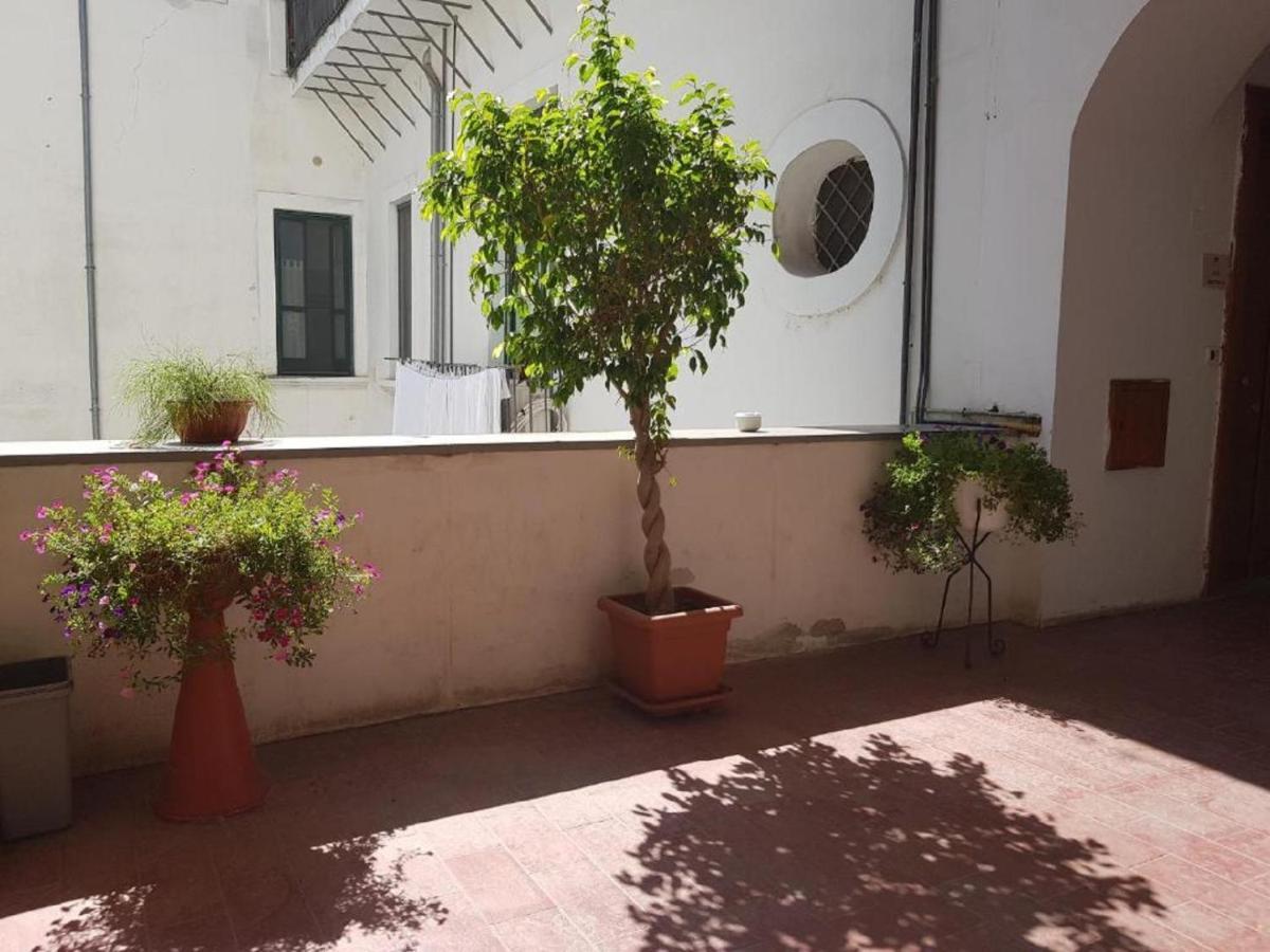Art In B&B Salerno Exterior foto